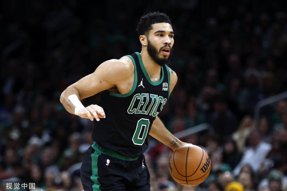 年轻而有潜 年轻而有潜